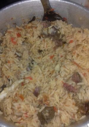 A picture of Jollof rice.