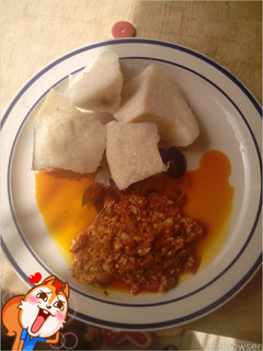 A picture of Yam and egg sauce.