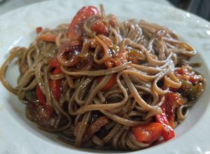 Foto principal de Fideos soba con salsa teriyaki
