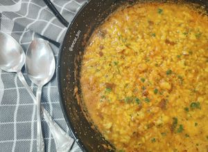 Una foto de Arroz meloso de bacalao y alga dulse