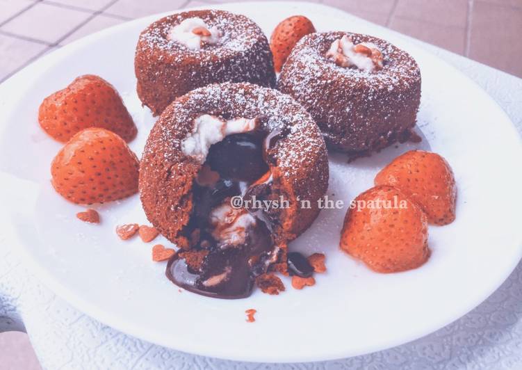 Red Velvet Molten Lava Cake