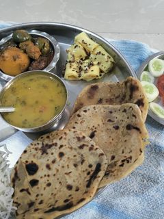 પૂરણ પોળી (Puran Poli Recipe In Gujarati) રેસીપી મુખ્ય ફોટો