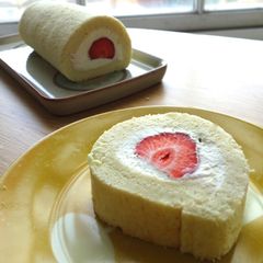 A picture of Roll cake.