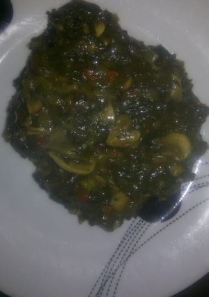 A picture of Creamy Mushrooms spinach.