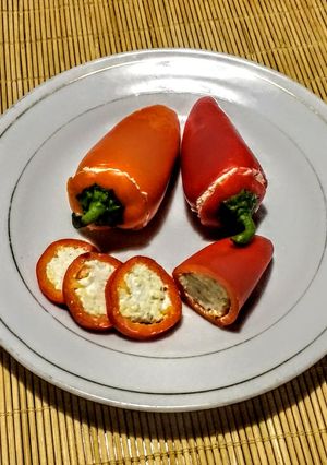 Una foto de Pimientos Sweet Bit Rellenos Bocadillo Keto