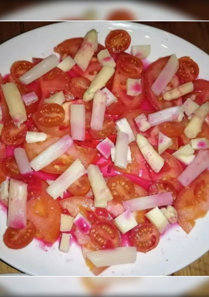 Una foto de Ensalada de tomate