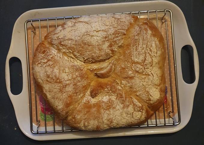 Gary's Dutch Oven Bread