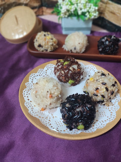 四色馬鈴薯珍珠丸 的食譜成品照片
