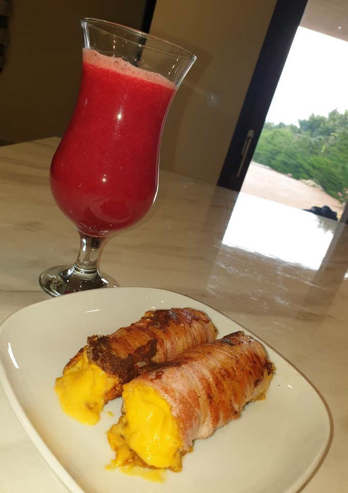 Sajtos roló bacon-be göngyölve recept fotója