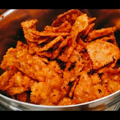 A picture of Spicy Methi squares.