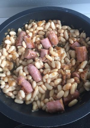 Foto principal de Alubia blanca con butifarra y panceta