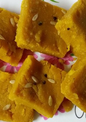 A picture of Besan burfi.