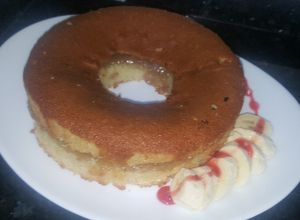 Foto principal de Bizcocho rellena de mermelada de melón y plátano