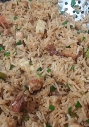 A picture of Chicken Fried rice.