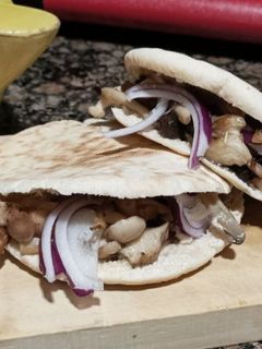 Una foto de Gyros de setas