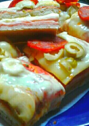 Una foto de Pizza rellena