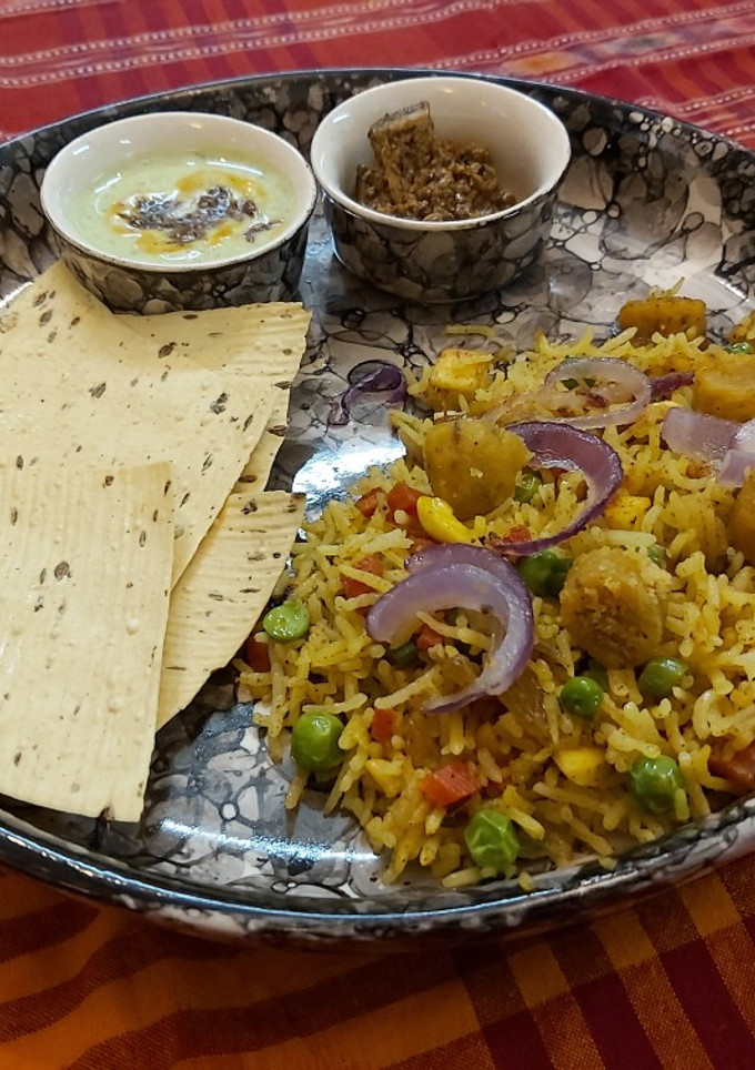 राजस्थानी गुट्टा पुलाव (rajasthani gatta pulao recipe in Hindi) रेसिपी मुख्य फोटो
