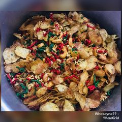 A picture of Chevda by Whosayna.