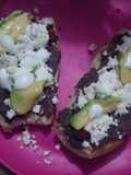 Molletes con choricito