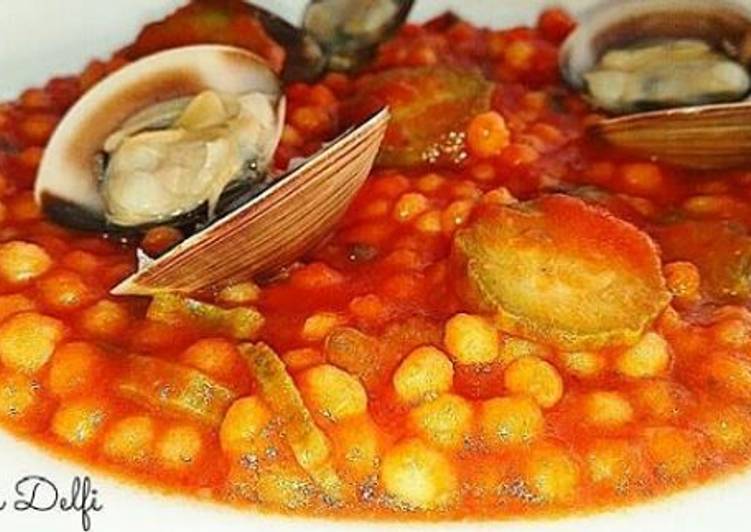 Fregola risottata ai frutti di mare e zucchine