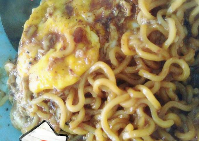 Indomie Goreng Nyemek Rasa Rendang