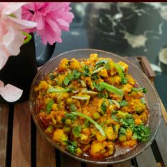 A picture of Gobhi Matar Masala.
