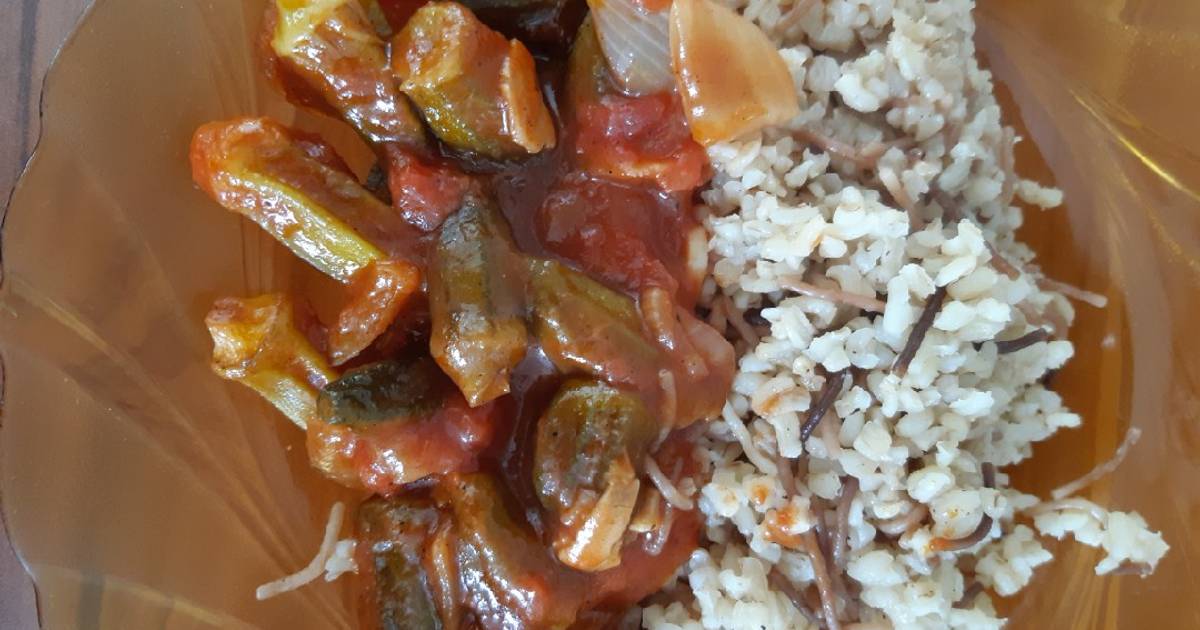 Okraschoten in Tomatensoße Rezept von Katia - Cookpad Okraschoten in Tomatensoße Rezept von Katia - Cookpad