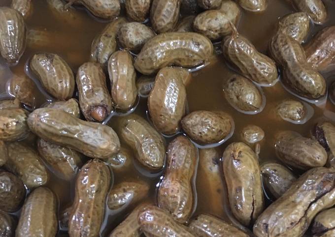 Instant pot boiled Cajun Peanuts
