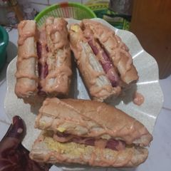 A picture of Sausage sandwich.