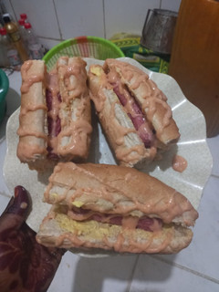 A picture of Sausage sandwich.