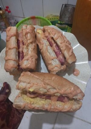 A picture of Sausage sandwich.