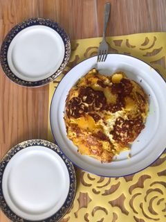 Una foto de Torta de papas con cúrcuma