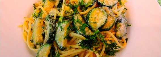 Tejszínes cukkini spagetti tésztával