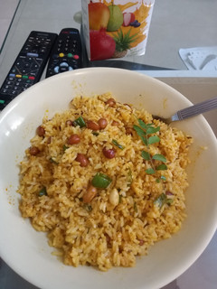 लेफ्ट ओवर पिनट्स राइस (Penuts Rice Recipe In Hindi) रेसिपी मुख्य फोटो