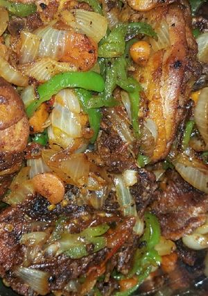 A picture of Peppered chicken.