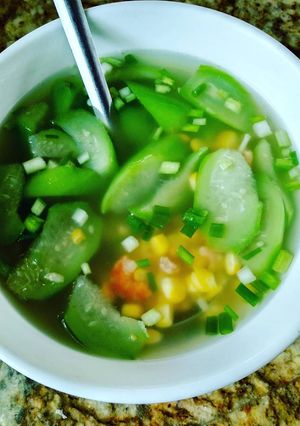 Hình của món Canh mướp với bắp.