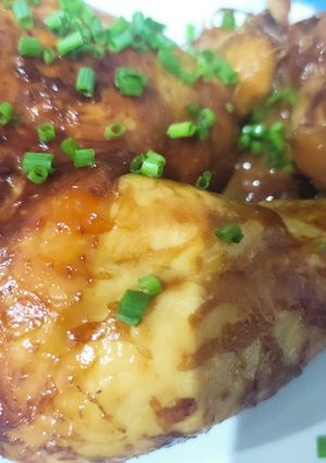 Una foto de Pollo cos Salsa de Ostras, Lima y Miel con Patatas al Horno