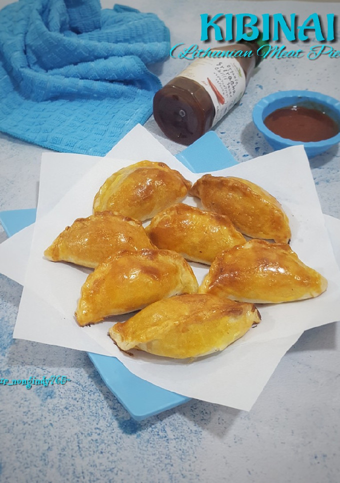 Foto resep KIBINAI (Lithunian Meat Pies)