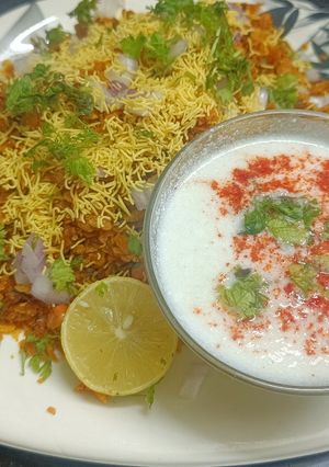फोडणीची पोळी (Fodnichi Poli Recipe In Marathi) रेसिपी चे मुख्य फोटो