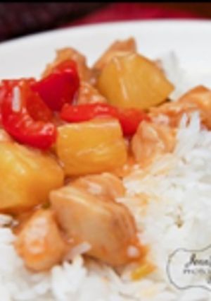 A picture of Sweet and sour chicken.