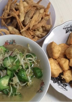 Foto resep Sayur bening toge dan oyong(kesek)