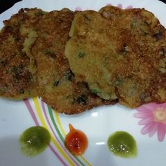 A picture of Matar crispies.