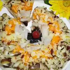 A picture of Fruit pizza.