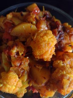 আলু ফুলকপির ভালনা (aloo foolkopir dalna recipe in Bengali) রেসিপির প্রধান ছবি