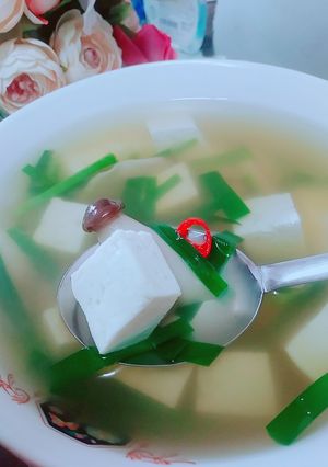 Hình của món Canh đậu nấm, hẹ.