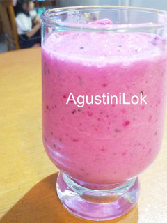Foto resep Smoothies buah naga dan anggur