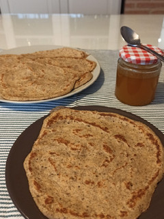 Una foto de Crepes veganos de avena y plátano