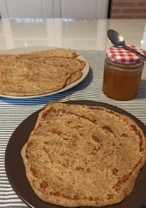 Una foto de Crepes veganos de avena y plátano