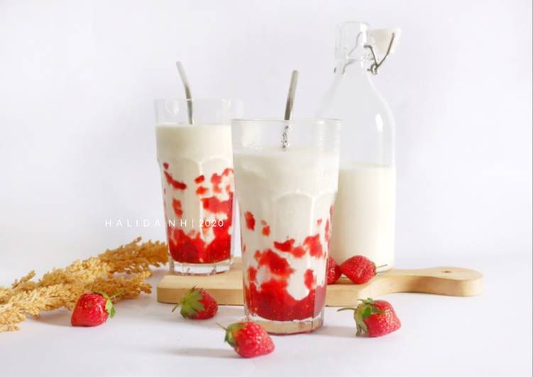 Cara Gampang Membuat Korean Strawberry Milk, Bisa Manjain Lidah