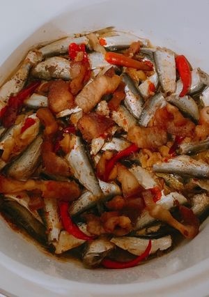 Hình của món Cá mòi kho.